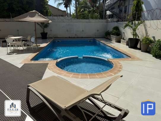 Villa moderne avec piscine aux Almadies