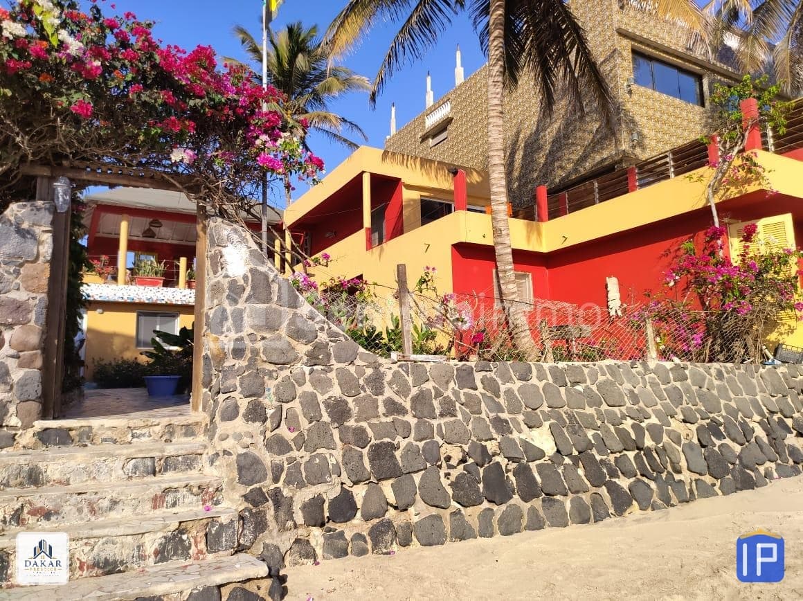 Villa pieds dans l'eau à Ngor